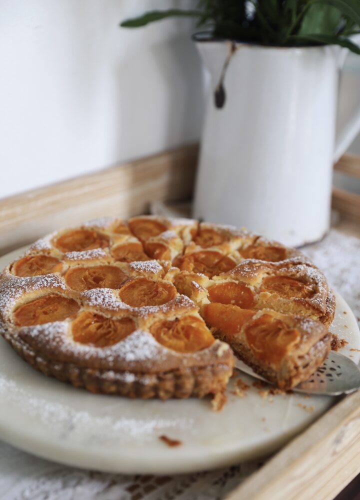 Apricot tart