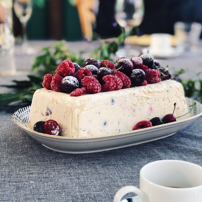 Italian frozen desserts and semifreddo